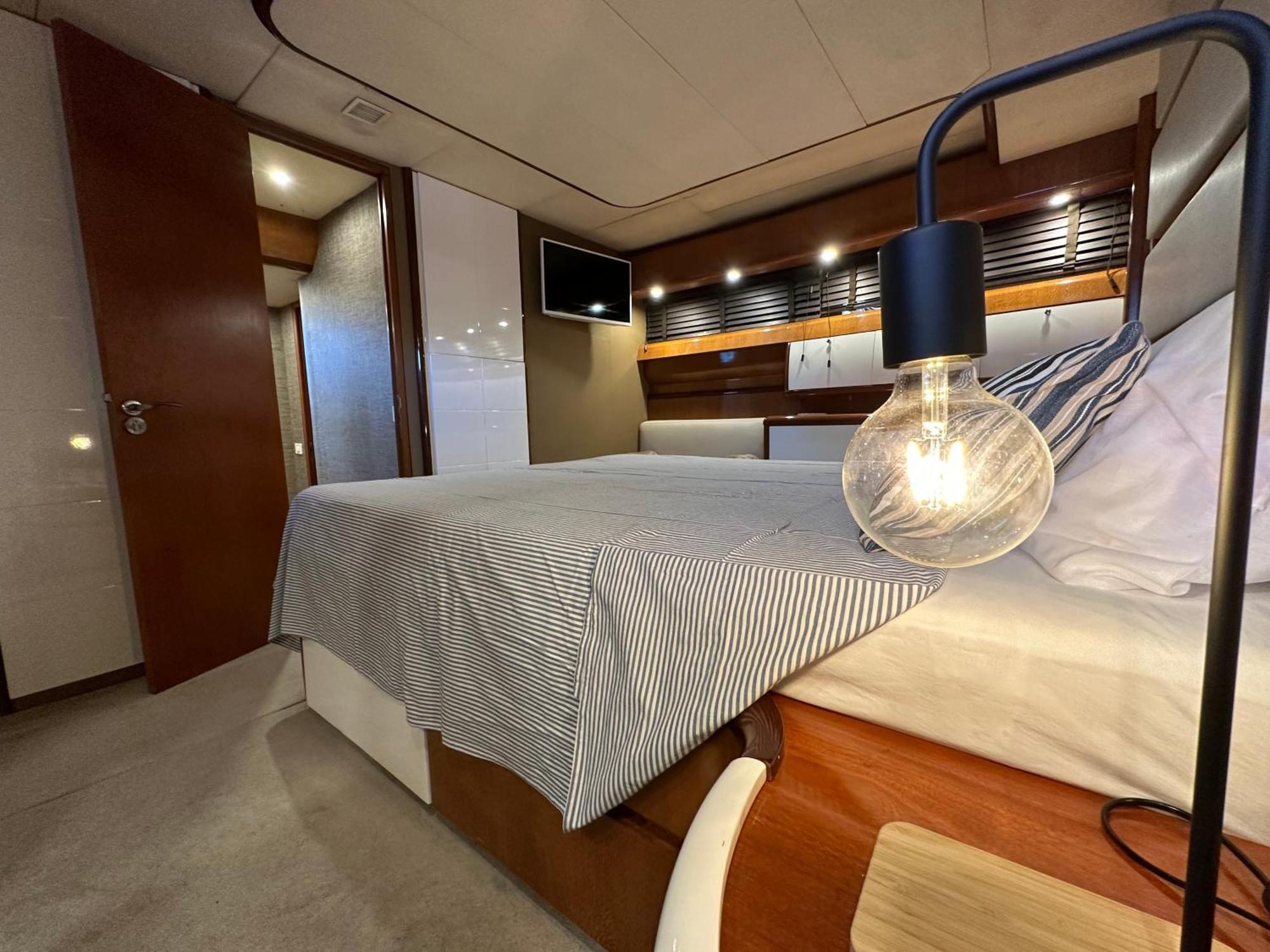 Hotel Yacht 20Metros Sant Adria de Besos Exterior foto