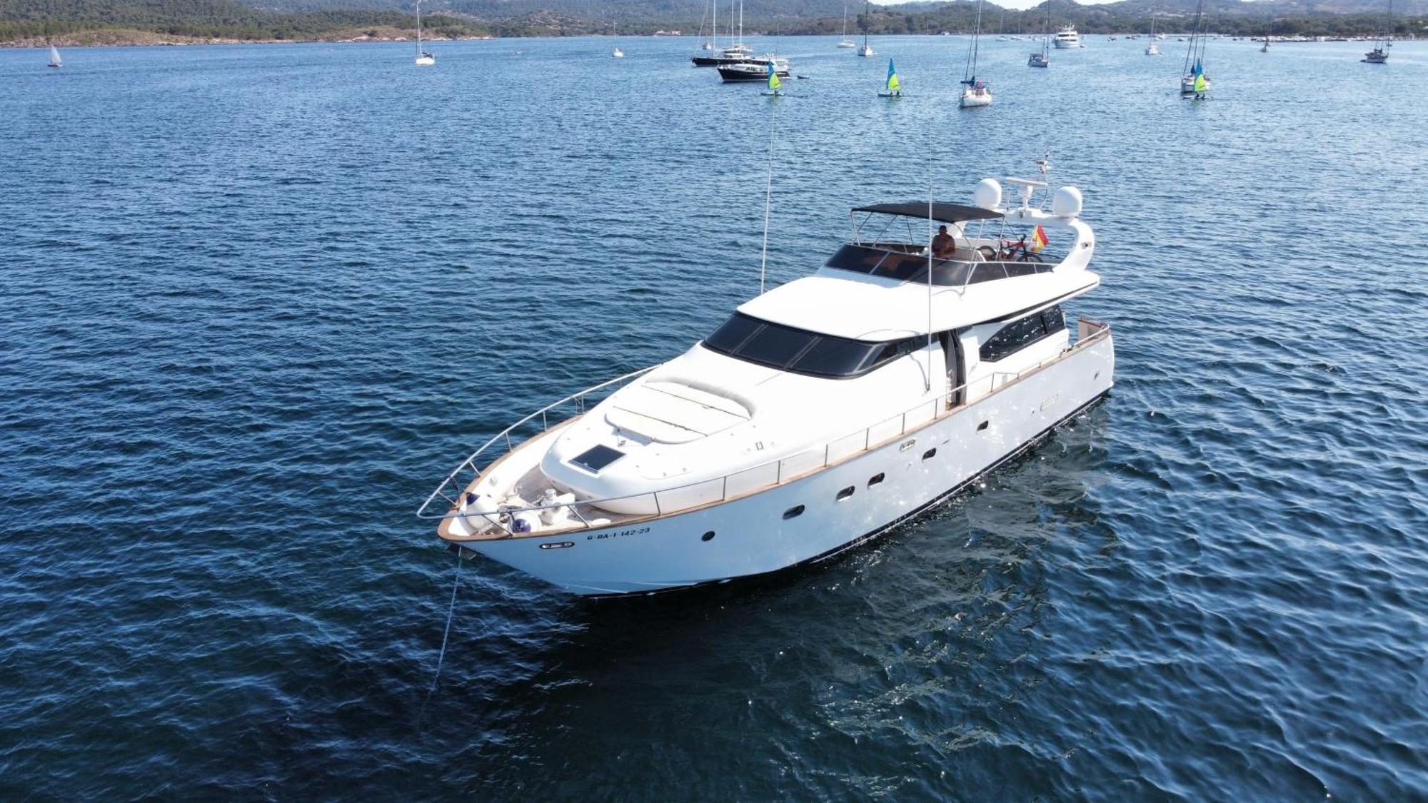Hotel Yacht 20Metros Sant Adria de Besos Exterior foto